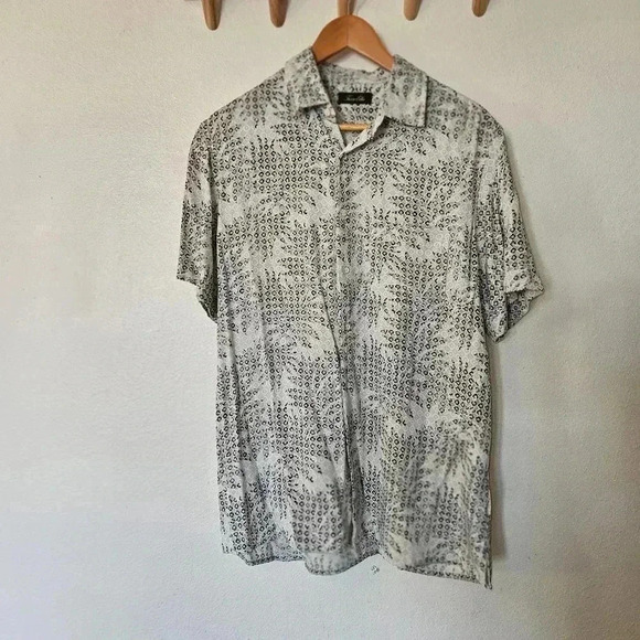 Tasso Elba 100% Silk Hawaiian Aloha Shirt Mens Medium Tropical Resort Camp - Picture 4 of 16